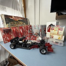 Auto Modellino DeAgostini Ferrari F2004 Radiocomandata Motore a Scoppio