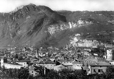TRENTO PANORAMA CON MONTE