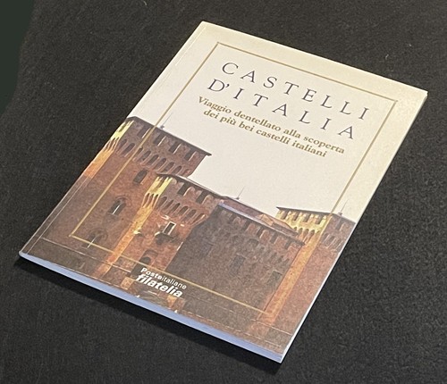 Italia 2000 folder castelli - ,