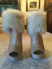 scarpe PRADA in pelle rosa cipria con zeppa in cavallino e pelliccia spuntate 