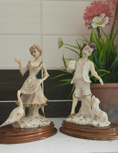 Coppia statuette di - coppia,