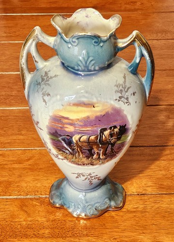 Antico vaso vittoriano