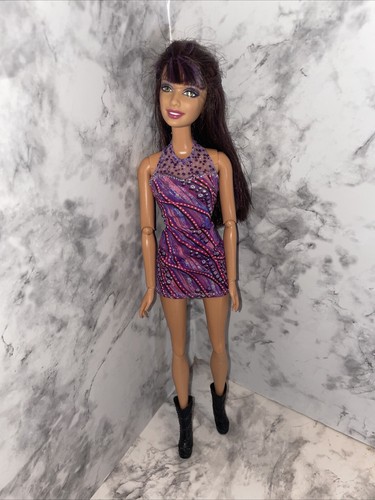 Barbie fashionistas 2010 - barbie,