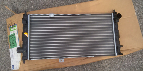 Radiatore motore valeo - radiatore, 883771