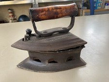 Antico ferro da stiro epoca