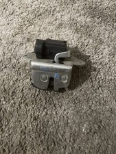 Serratura portellone posteriore post per modello:  LANCIA YPSILON 2009