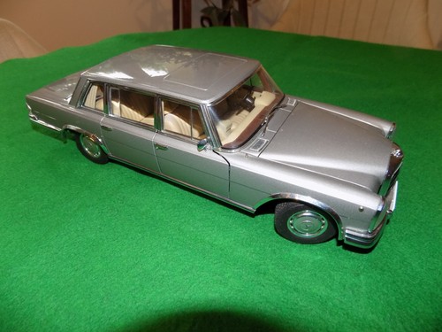Autoart mercedes benz - autoart, mb-600