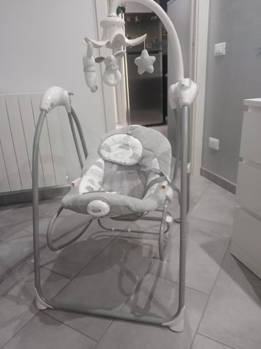 Dondolo neonato elettrico