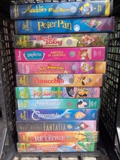 30 vhs Walt Disney (Aristogatti,Pinocchio,Re Leone,Fantasia,Bambi,Hercules, ...)