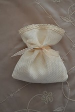 SET 10 SACCHETTI BOMBONIERA - in tela aida ricamo punto croce