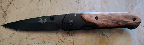 Coltello pieghevole militare
