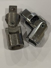 2 Adattatore presa universale