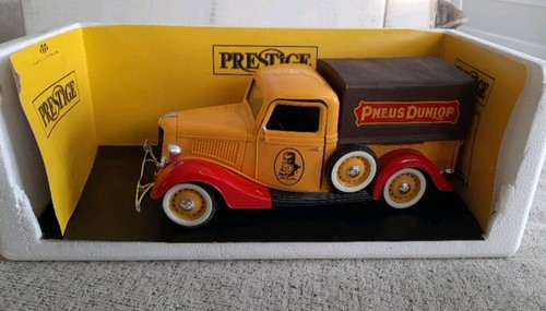 Pneumatici vintage ford solido - vintage,