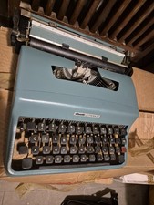 Macchina scrivere Olivetti