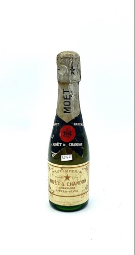 Vintage bottle moet chandon - vintage, moet&chandon