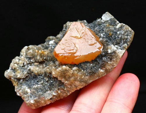 107g esemplari minerali - 107g,