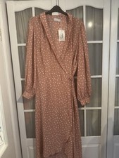 Abito rosa blush a pois