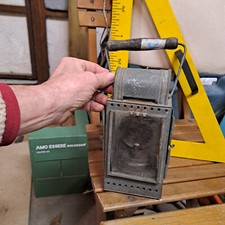  Antiche Lanterne Lucerne  a carburo in lamiera ferrovia  o altro con vetro 