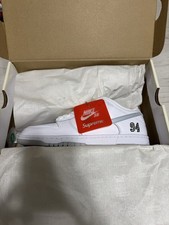 Nike Supreme Dunk SB bianche
