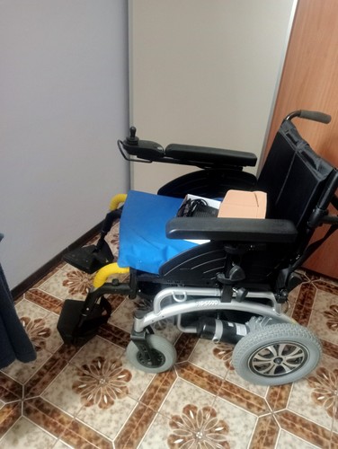 Carrozzina elettrica disabili - carrozzina,