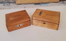 Coppia di Salvadanai in legno