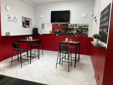 N 4 tavoli bar  60x60 colore nero alto completo di sedie alte