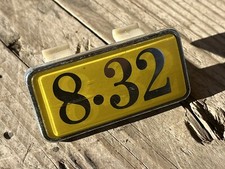 LANCIA THEMA 8.32 TARGHETTA SCRITTA FREGIO MASCHERINA GRIGLIA BADGE ORIGINALE