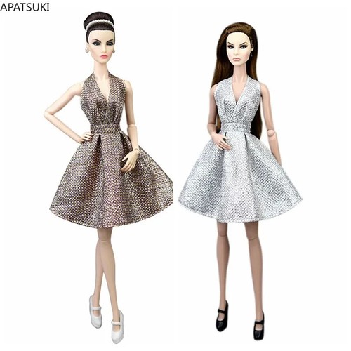 Moda abito corto - , schiena