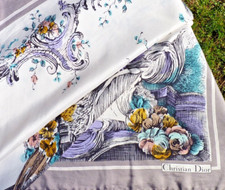 FOULARD VINTAGE CARRÉ en SOIE