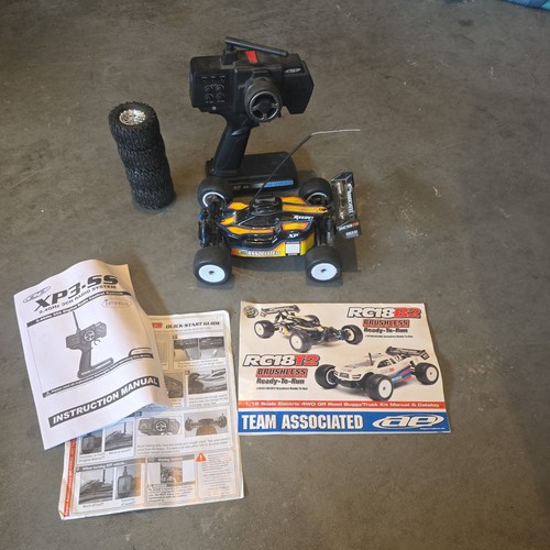 Vintage team associated rc18b2 - vintage,