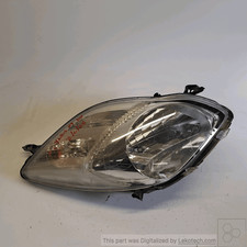 811300D330 Proiettore Destro TOYOTA YARIS 1.0 12V (FRP) Ber. 5p/b/998cc