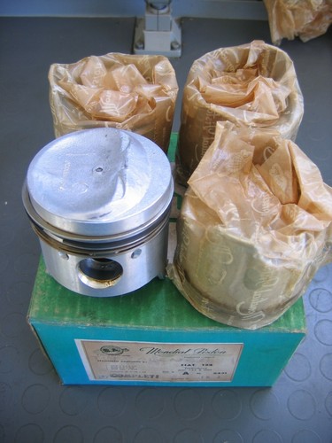 Pistoni completi auto - ,