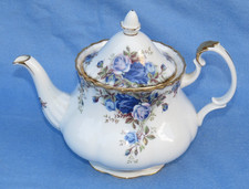 Royal Albert Moonlight Rose