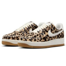NIKE Air Force 1 '07