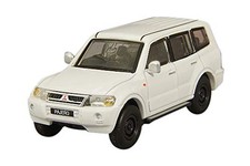 Mitsubishi Pajero 2003 white