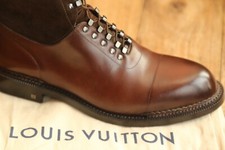 Scarpe stivali Louis Vuitton