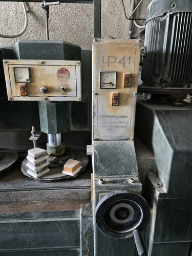 Lucidatrice industriale sasso - lucidatrice,