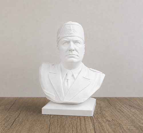 Busto mussolini effetto - mussolini, 3d