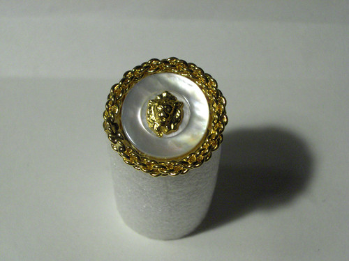 Bottone gioiello color oro - gioiello,