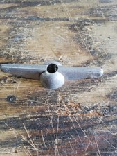 VESPA BLOCCA RUOTA SCORTA DADO