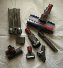 Lotto accessori originali usati per Dyson V11