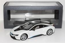 1:18 BMW i8 Hybrid (2013-2020)