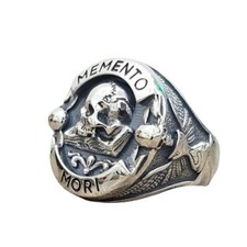Anello in argento con teschio