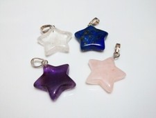 1pz  ciondolo in pietre dure naturale  forma stella 23,5x20mm  bijoux