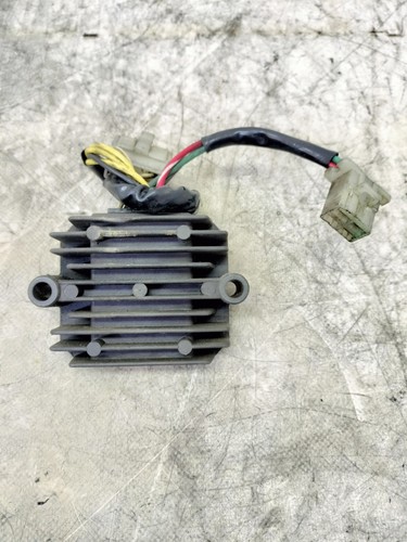 Regolatore tensione - regolatore,