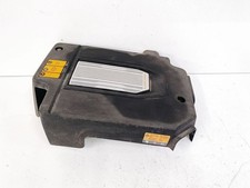 Assetto coprimotore superiore