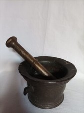 mortaio bronzo con relativo pestello in bronco xvii secolo