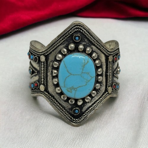 Bellissimo bracciale afgano