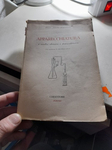 Apparecchiatura analisi - apparecchiatura, e