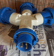 PRESA MULTIPLA  per colonnina campeggio camper impermeabile 220 VOLT